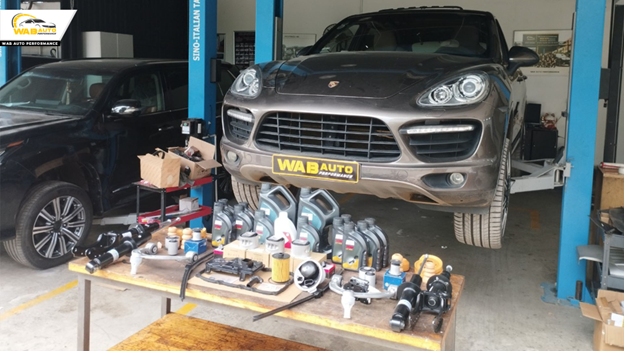 wab-auto-tan-trang-porsche-cayenne-10-nam-tuoi-7-bao-duong-lon