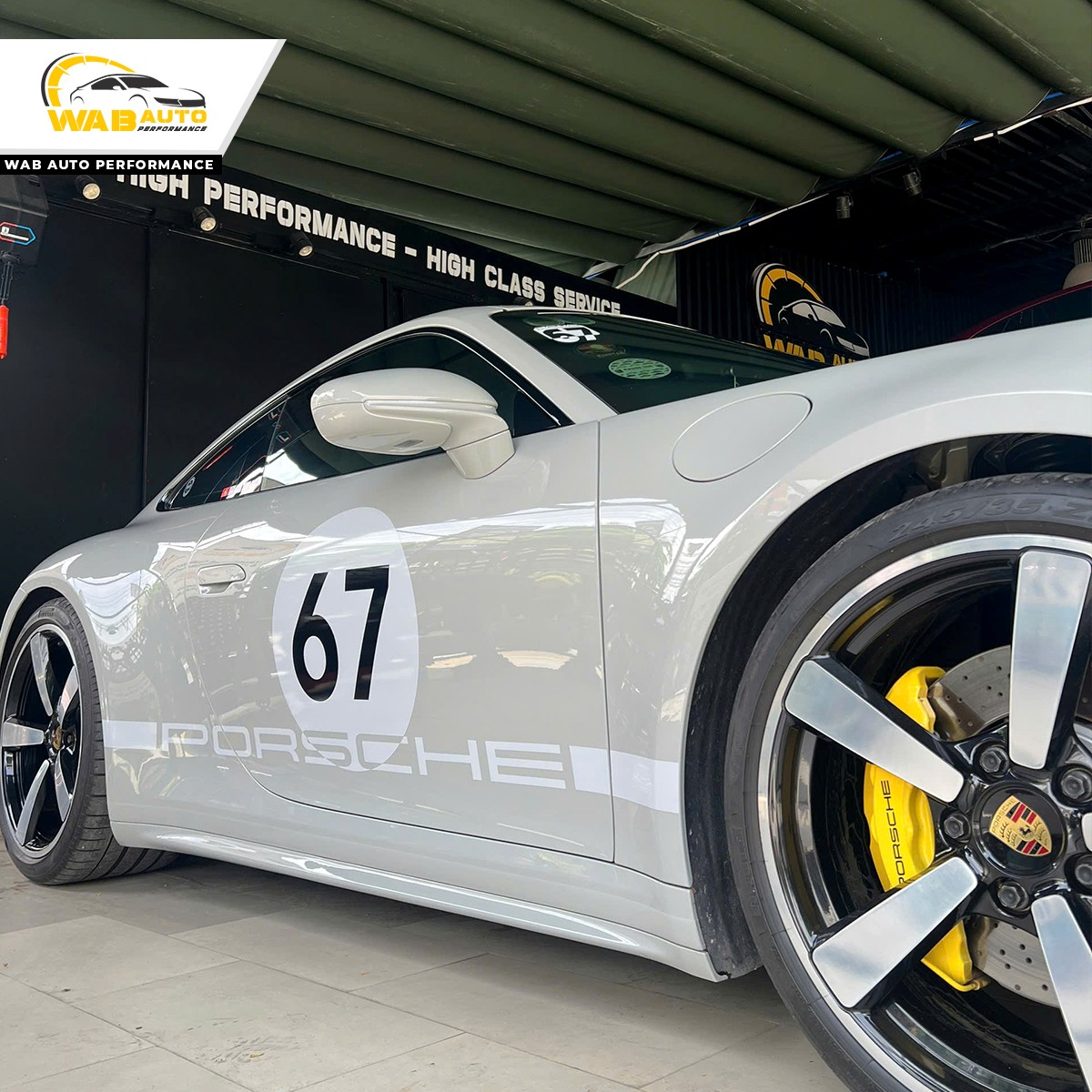 dan-tem-ca-nhan-hoa-xe-porsche-911-wab-auto-performance
