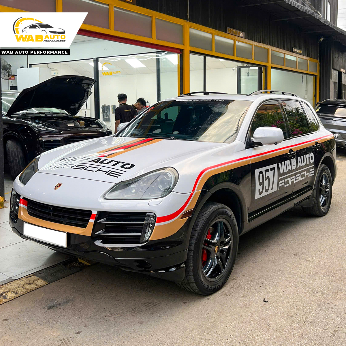 dan-tem-ca-nhan-hoa-xe-porsche-cayenne-9pa-wab-auto-performance