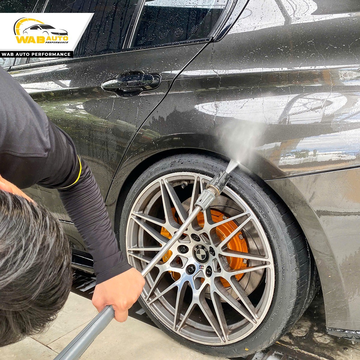 dich-vu-ve-sinh-mam-lop-xe-bmw-wab-auto-performance