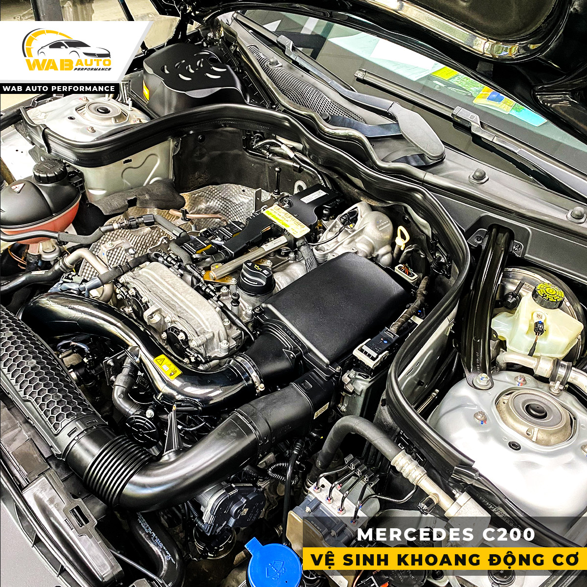 ve-sinh-khoang-dong-co-mercedes-benz-c200-wab-auto-performance