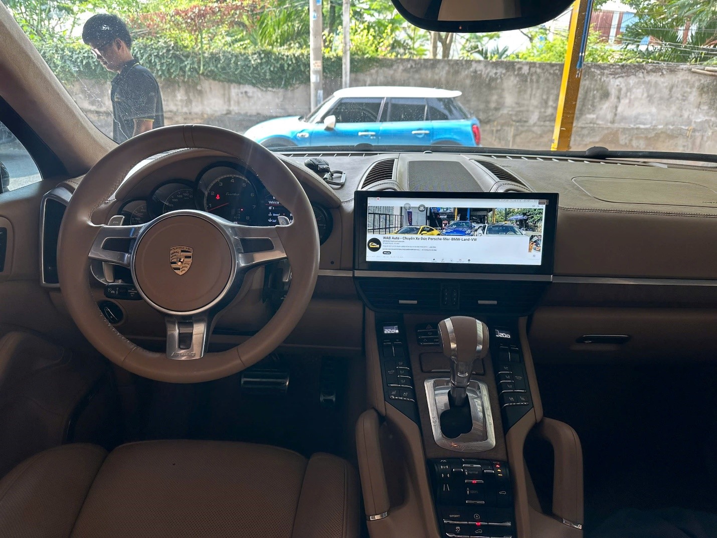 Hình Ảnh Thực Tế Nâng Cấp Màn Hình Android 12.3 Inch Porsche Cayenne Turbo 2012
