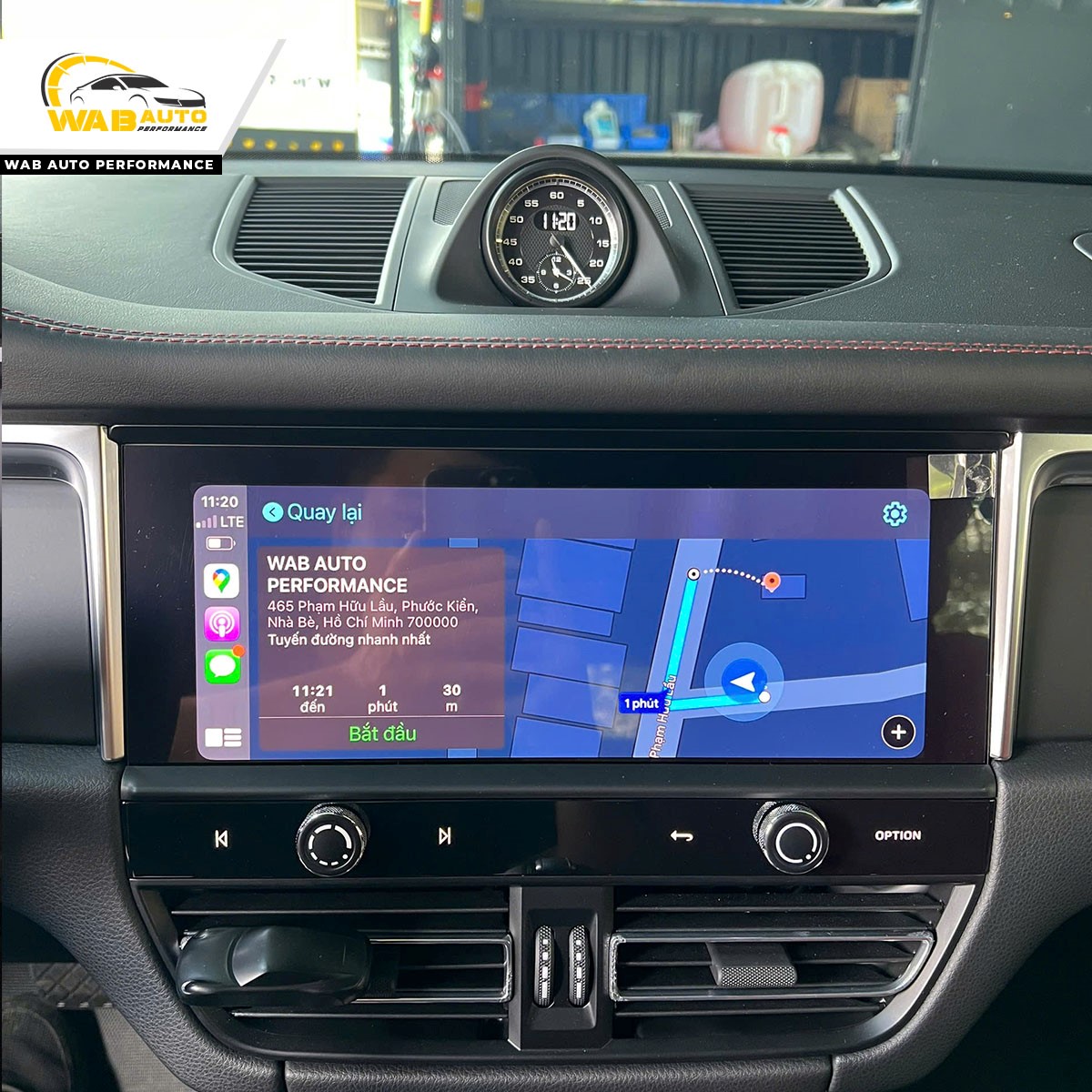 Porsche Macan 2024 nâng cấp màn hình Apple carplay full screen và kết nối không dây