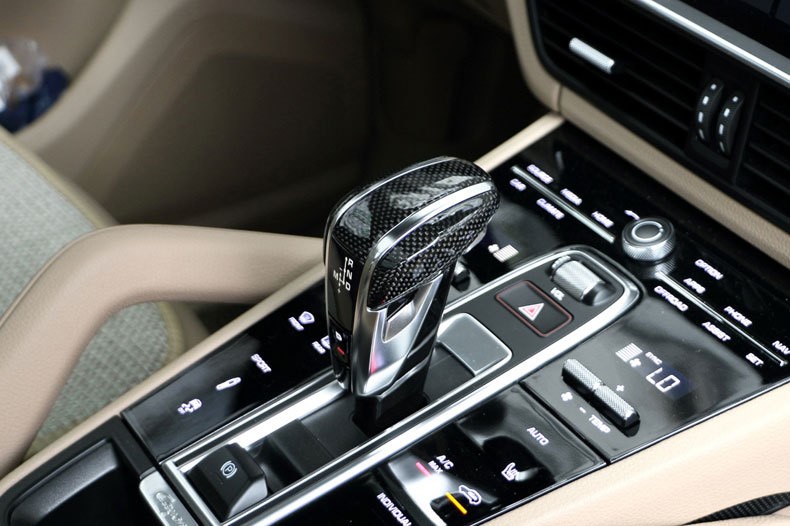 Hình Ảnh Thực Tế Sản Phẩm Cần Số Thể Thao Porsche Cayenne E3