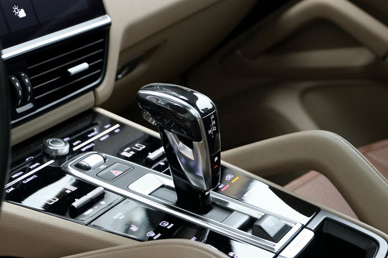 Hình Ảnh Thực Tế Sản Phẩm Cần Số Thể Thao Porsche Cayenne E3