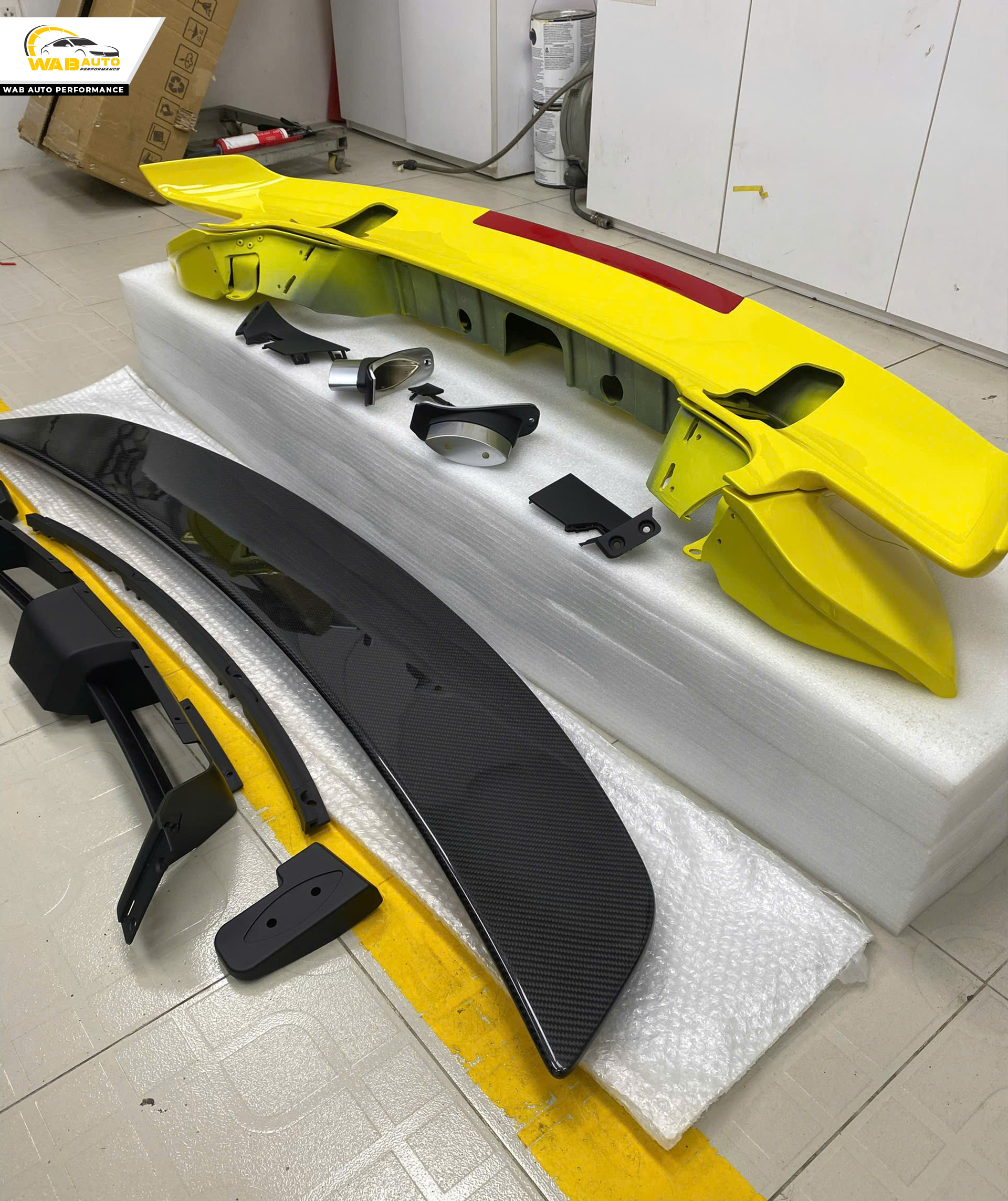 Đuôi gió Porsche 911 phiên bản Turbo S, được thiết kế phù hợp lắp đặt zin nguyên bản theo xe