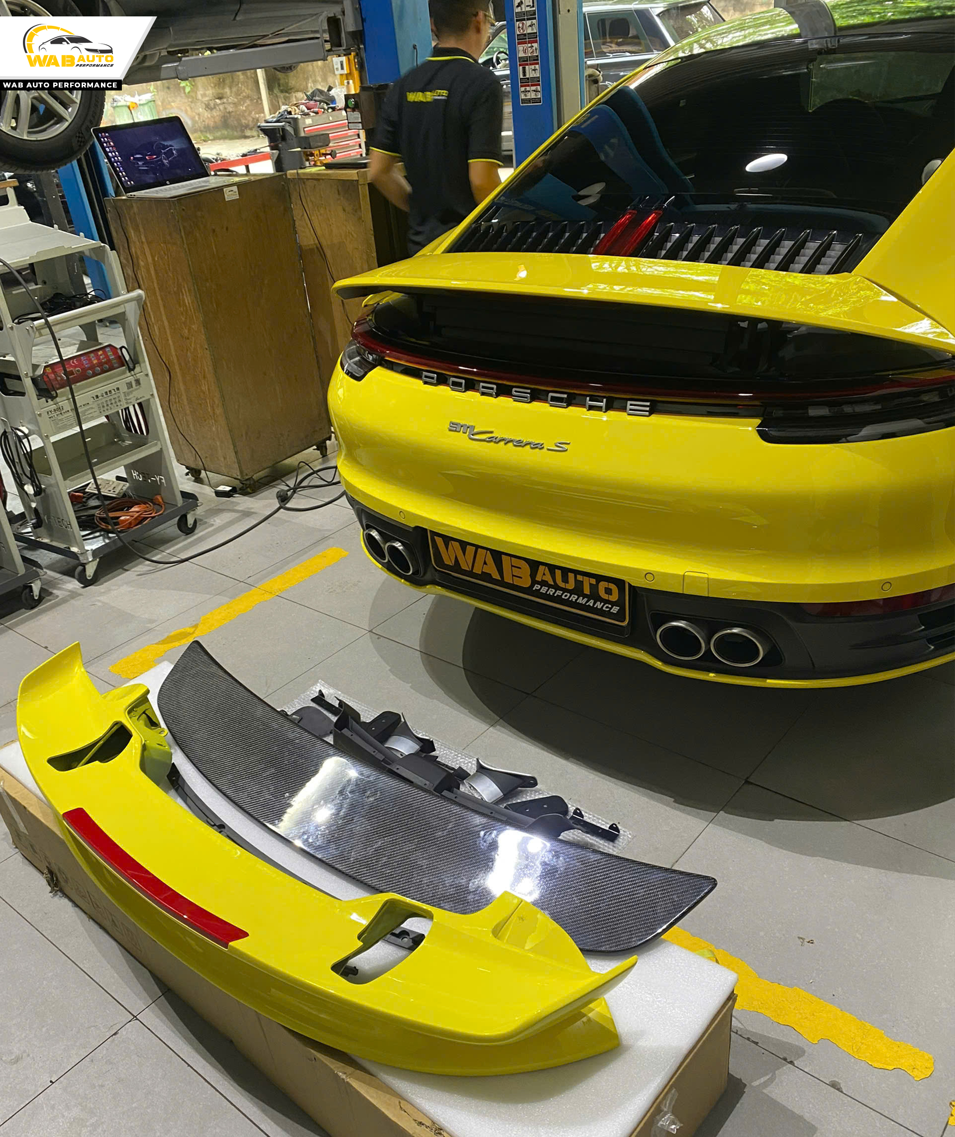 Đuôi gió Porsche 911 phiên bản Turbo S, được thiết kế phù hợp lắp đặt zin nguyên bản theo xe