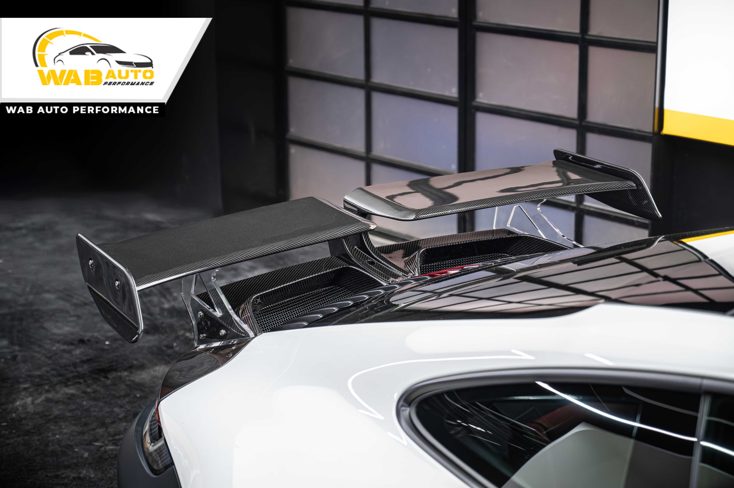 Mẫu Đuôi Gió Thể Thao – Rear Spoiler Porsche 911 Tại Wab Auto