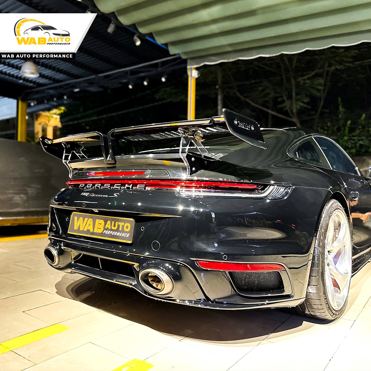 Quy Trình Lắp Đặt Đuôi Gió Thể Thao Porsche 911