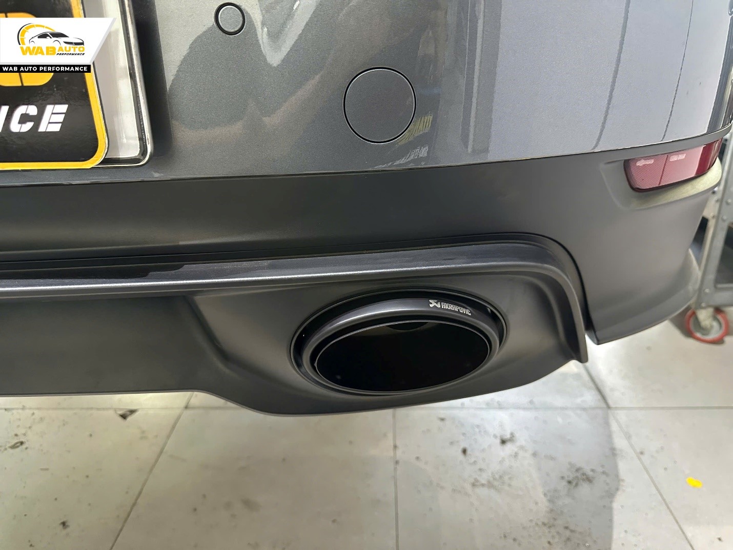 porsche-911-992.2-2025-nang-cap-po-the-thao-akrapovic-wab-29